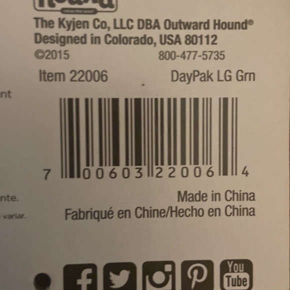 LARGE GREEN Outward Hound Doggie Day Pak, 4 pockets and D-ring leash attachment - Picture 9 of 9